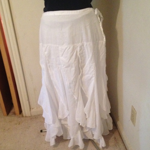 Mix Nouveau Dresses & Skirts - Beautiful White Skirt