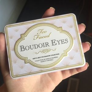 Too Faced boudoir eyes palette