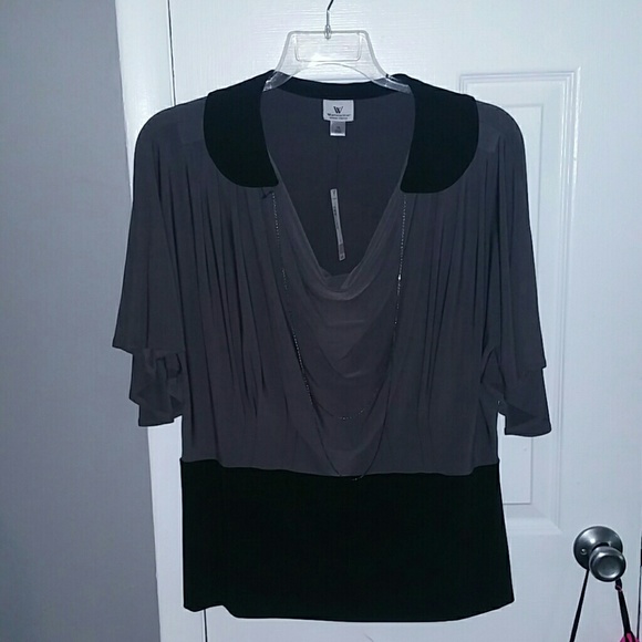1x blouse with built in necklace