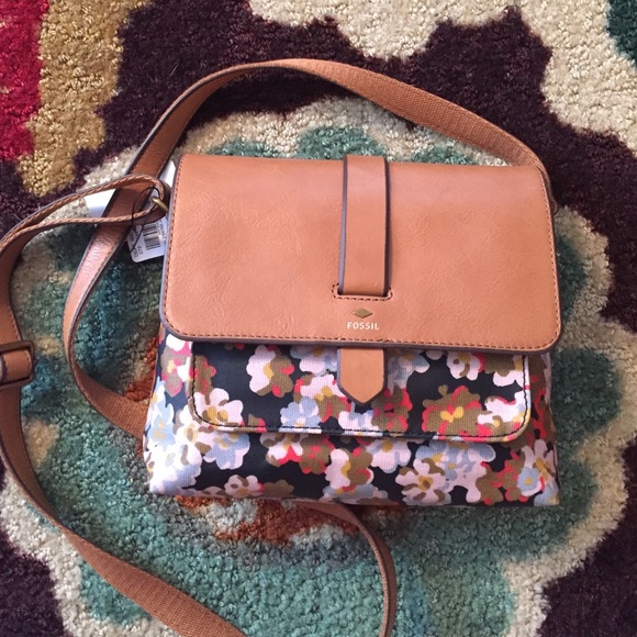 Fossil Handbags - Sold in bundle NWT Fossil Floral Kinley Crossbody