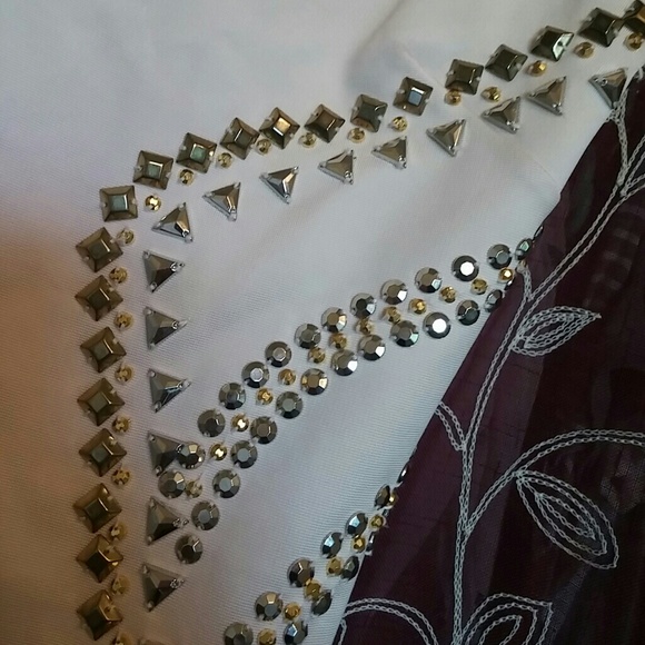 Bebe Dress - Picture 2 of 3