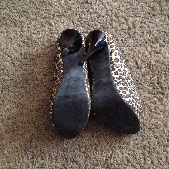 Cheetah heels - Picture 3 of 4