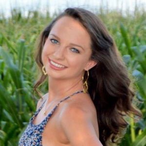 Meet your Posher, Emilee