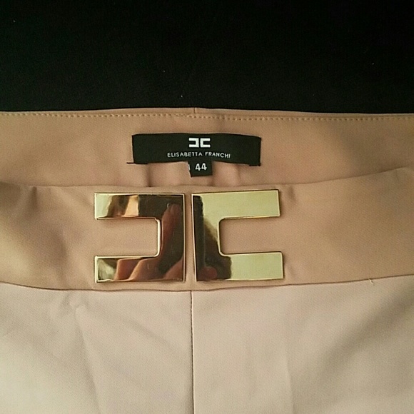 Fancy uncredible pants from Celyn B. - Picture 1 of 3