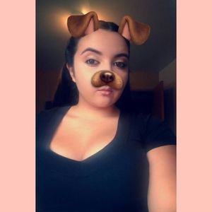 Meet your Posher, Yolanda