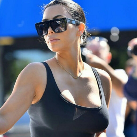 Black flat top sunnies
