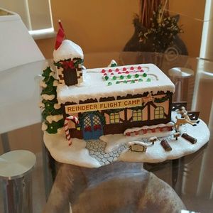 Hawthorne christmas house