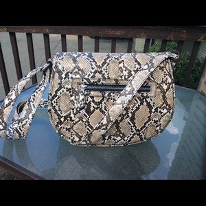 Steve Madden snake print cross body