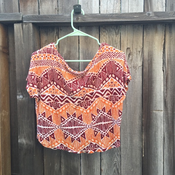 Aztec printed crop top - Picture 2 of 2