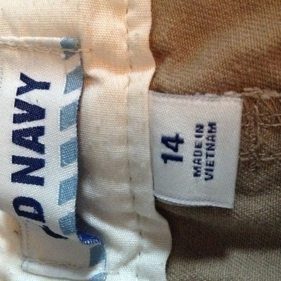 Shorts - Picture 2 of 3