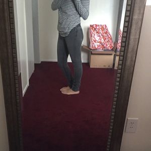 GRAY SKINNY JEANS