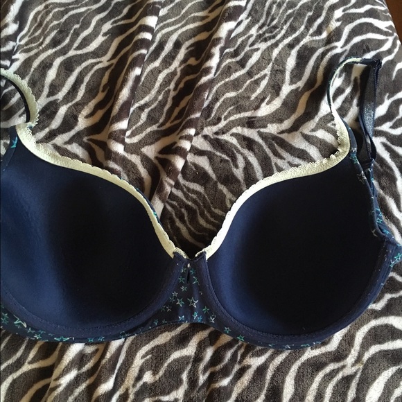 Vs bra - Picture 2 of 3