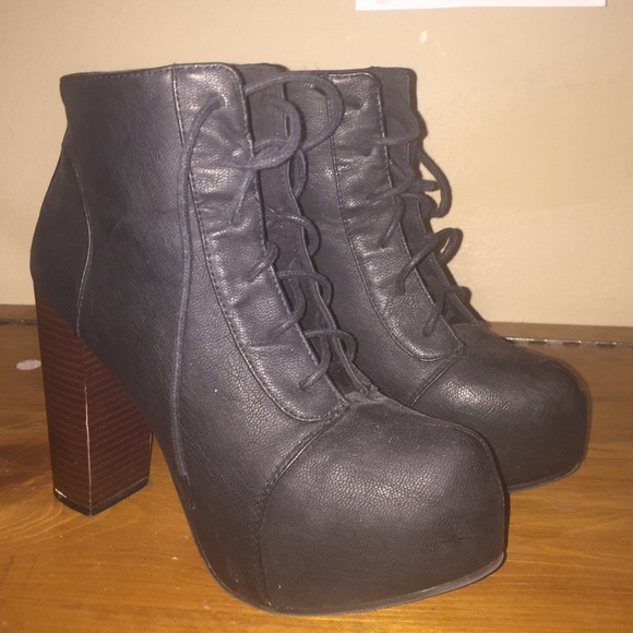 Divided Shoes - Lita Boots