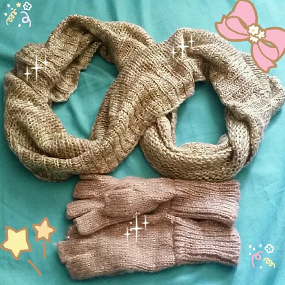 SEQUINED INFINITY SCARF FINGERLESS GLOVES PINK