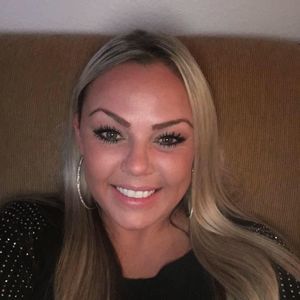 Meet your Posher, Carly