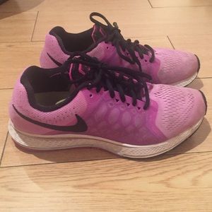 Zoom Pegasus 31 Nike! Size 7.5