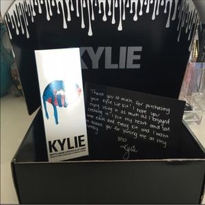 BNIB Kylie Jenner lipkit!