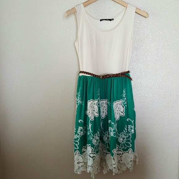 Beautiful Mod Cloth Dress