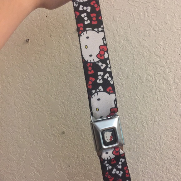 Hello kitty seat belt