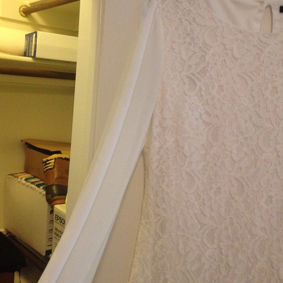 Adorable mini dress! Perfect condition - Picture 3 of 3