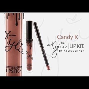 Lip kit