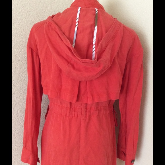 BCBG jacket windbreaker orange anorak style jacket full zipper front trendy look - Picture 4 of 5