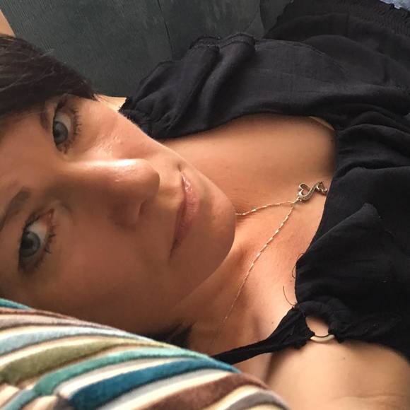 Meet your Posher, Shelia - Picture 1 of 1