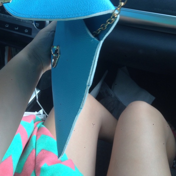 Purse - Picture 3 of 3