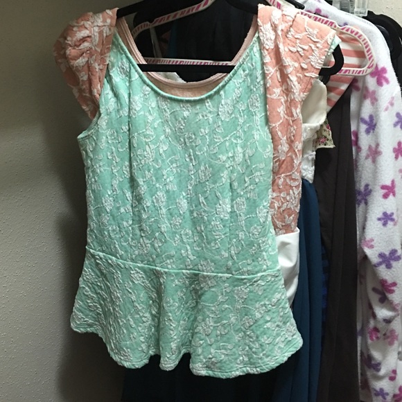 Tops - Picture 2 of 2
