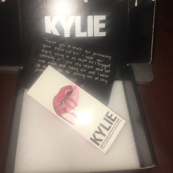 Kylie Lip Kit in Kristen