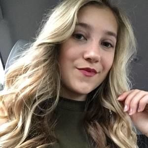 Meet your Posher, Paige