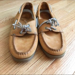Sperry Topsiders