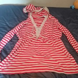 Red/silver Maternity hooded top