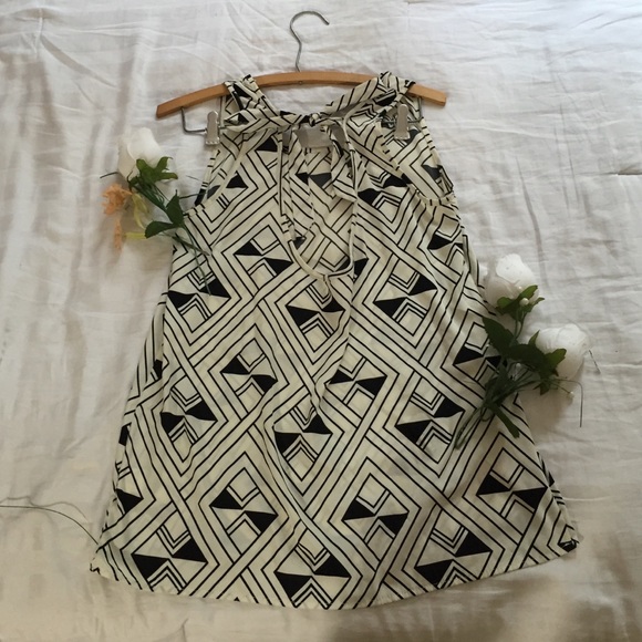 Francescas Collection Black & White Patterned Top - Picture 3 of 4