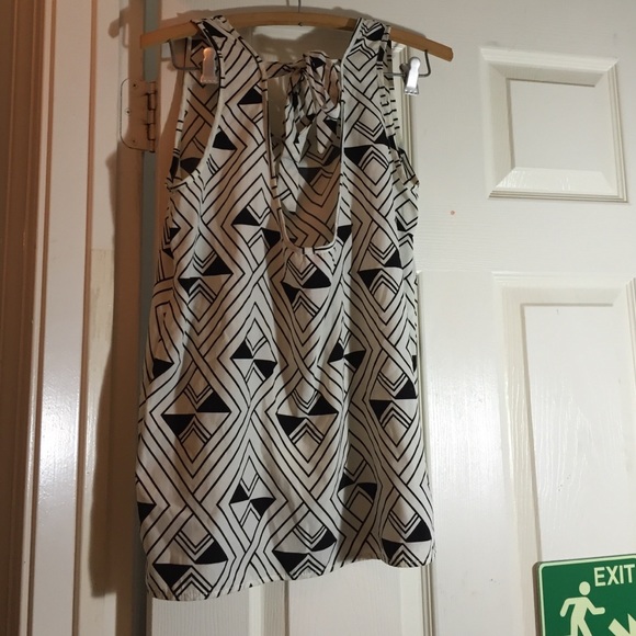 Francescas Collection Black & White Patterned Top - Picture 4 of 4