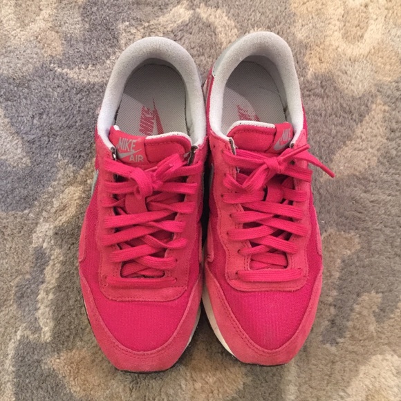 Awesome Old school nikes