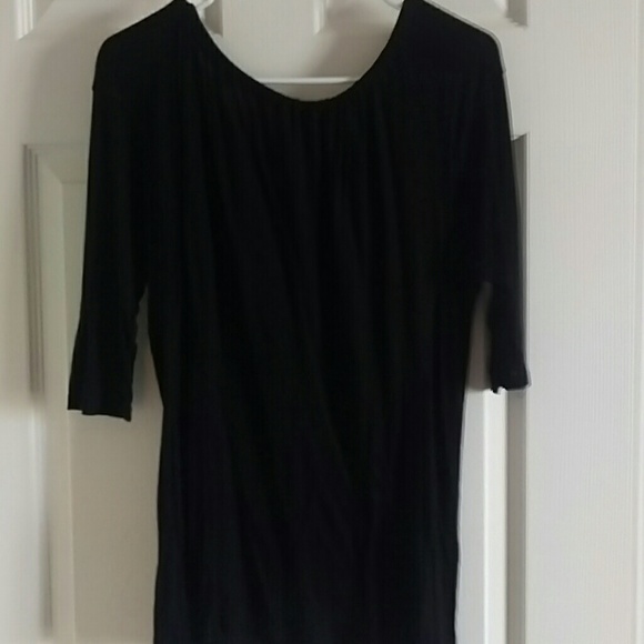 Black shirt - Picture 2 of 3