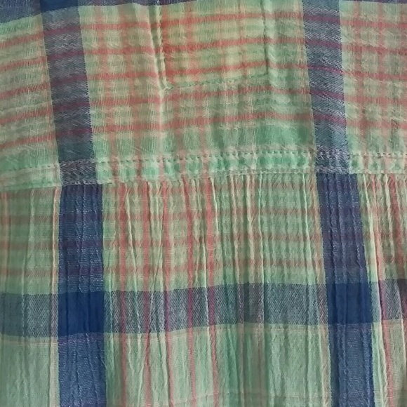 Blue and green button down shirt - Picture 3 of 4