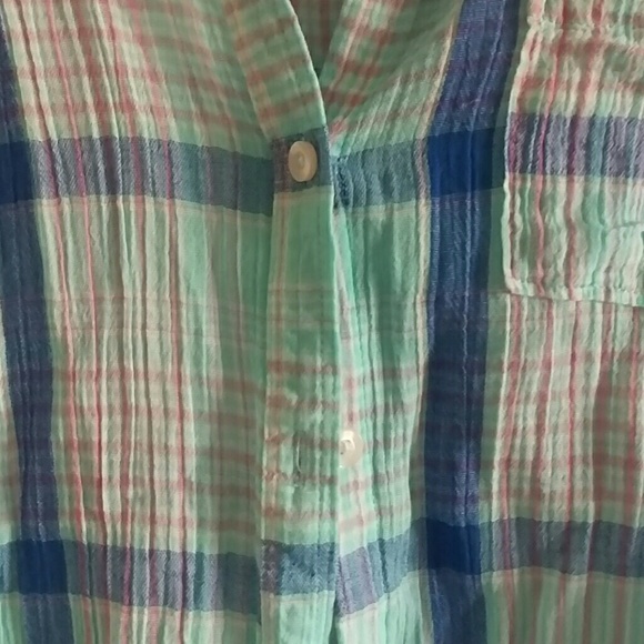 Blue and green button down shirt - Picture 4 of 4