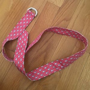 Women's vineyard vines belt