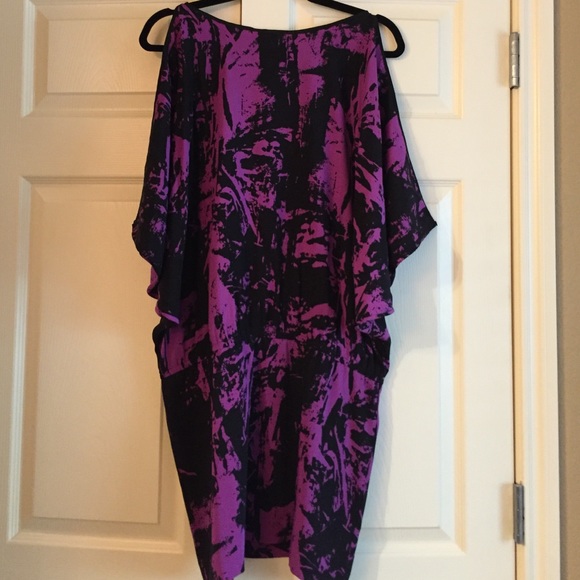 Nicole Miller cold shoulder mini dress