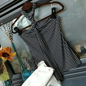 Black & White, Top Buttons around neck , has a tie