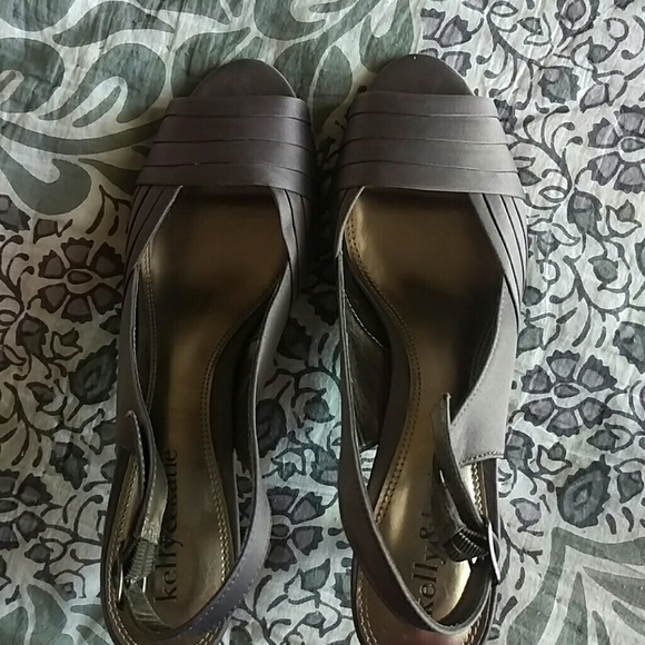 Heals - Picture 4 of 4