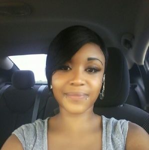 Meet your Posher, Ayesha