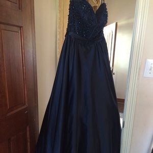 Sherri Hill formal dress