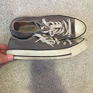 Converse Shoes - Women's low top grey converse size 8 Converse Shoes - Women's low top grey converse size 8
