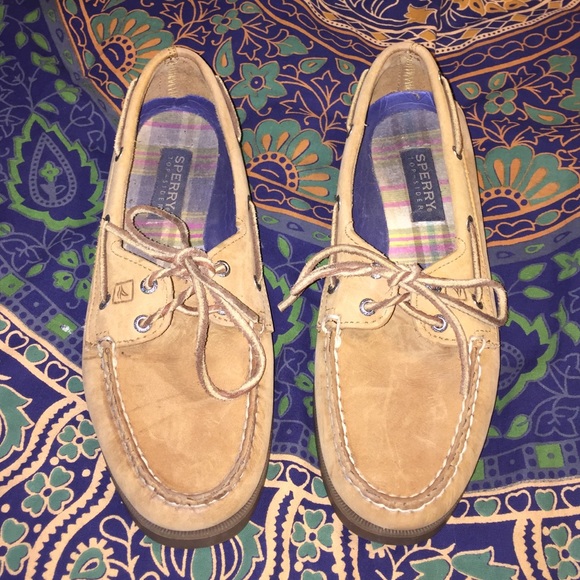 Brown suede speedy top sided moccasins!