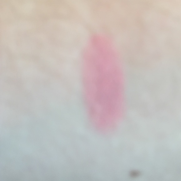 Profusion Velvet Matte Rouge Stick - Picture 2 of 2