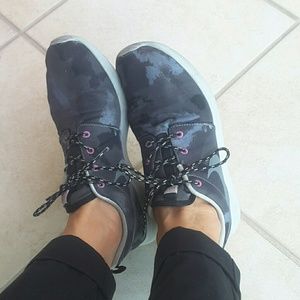 Nike Roshes