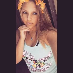 Meet your Posher, Alexis